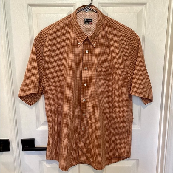 Haggar Forever New Men’s Button Down Shirt Size Large Short Sleeve - Picture 1 of 6
